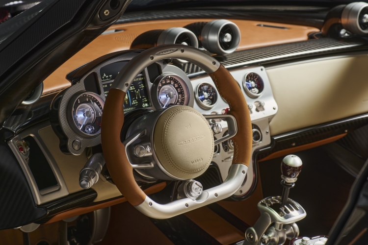 pagani-utopia-roadster-13