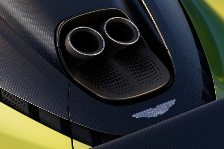 aston-martin-valhalla-17