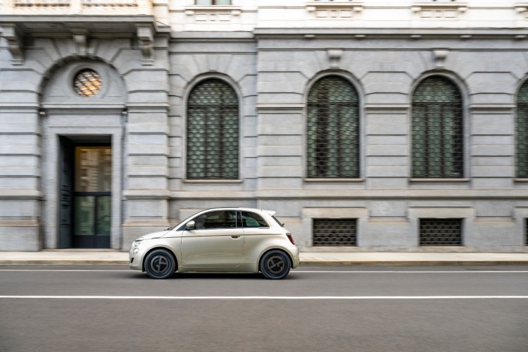 fiat-500e-giorgio-armani-16