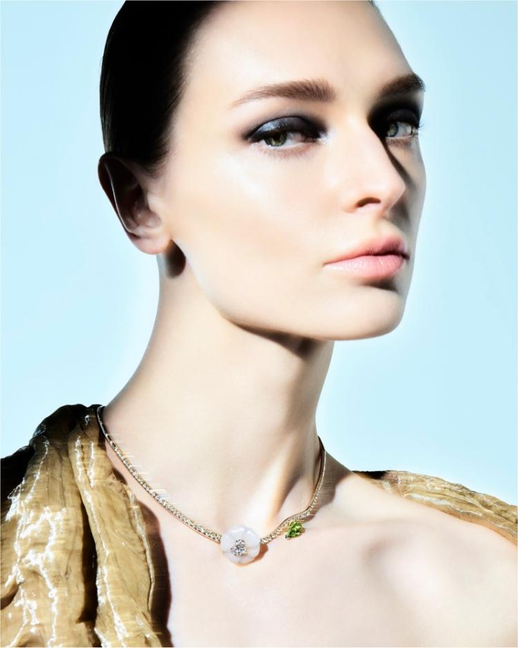 giorgio-armani-fine-jewelry-predstavlja-raskosnu-blanche-kolekciju-inspirisanu-cvetom-jasmina-3