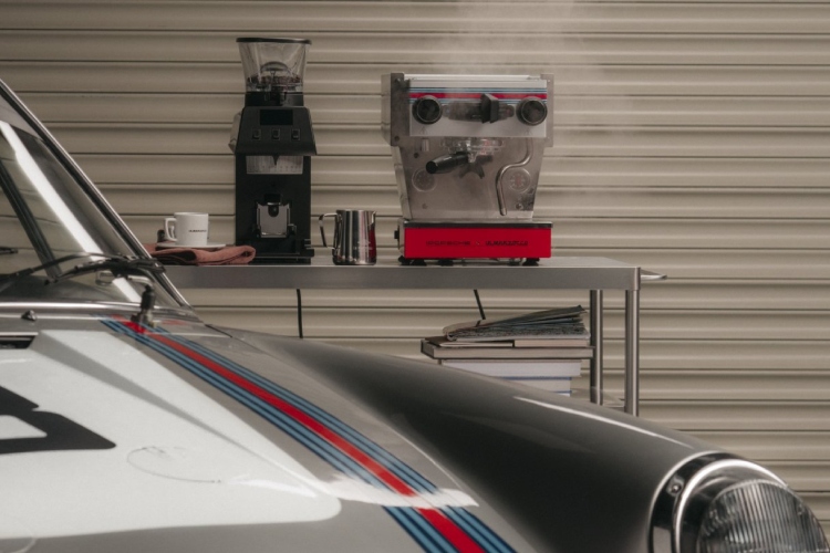 la-marzocco-porsche-espresso-aparat-2