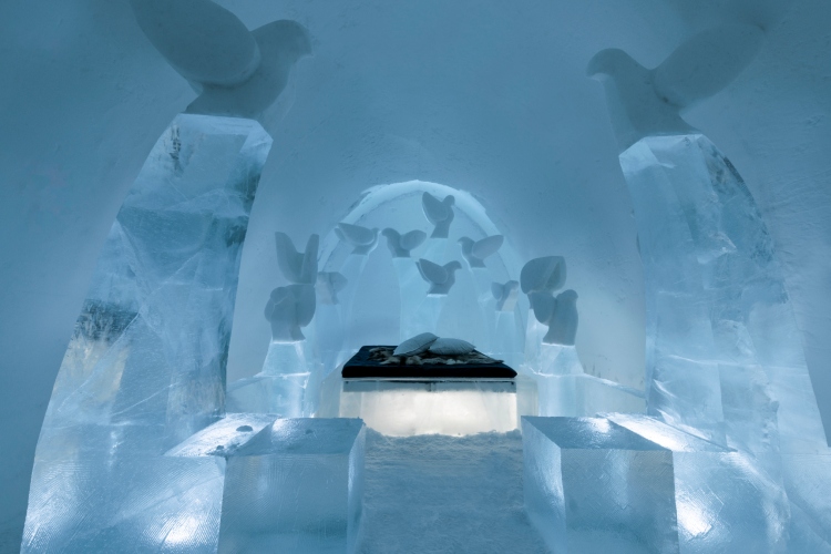 svedski-icehotel-zamrznuto-umetnicko-remek-delo-inspirisano-prirodom-31