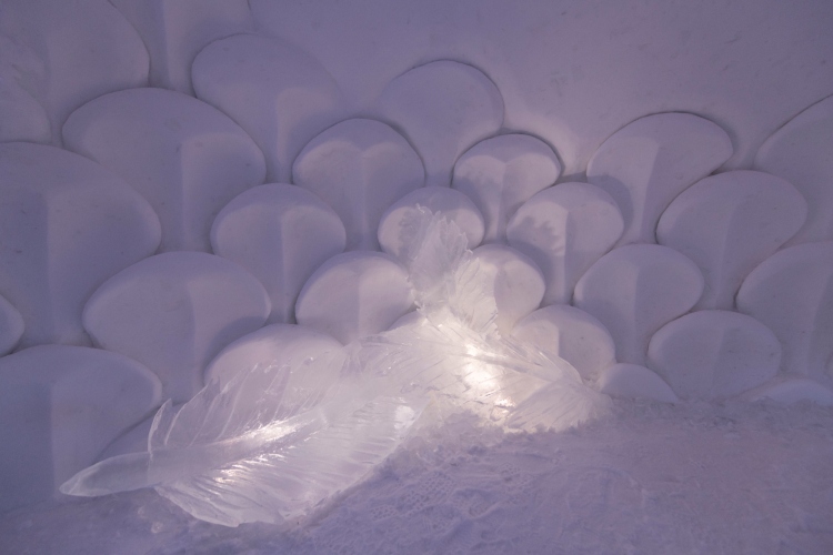 svedski-icehotel-zamrznuto-umetnicko-remek-delo-inspirisano-prirodom-34