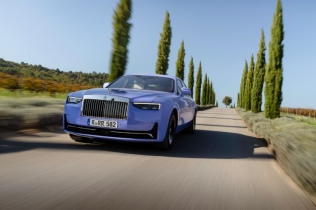 Rolls-Royce predstavlja Ghost Series II: Istinski sinonim za dinamičnost i samouverenost